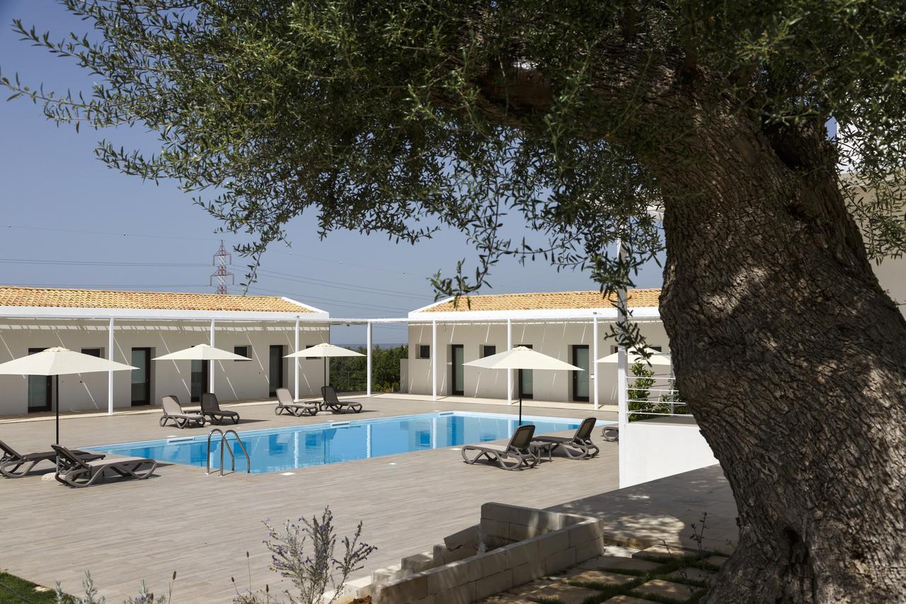 Southeast Hotel Chiaramonte Gulfi Bagian luar foto