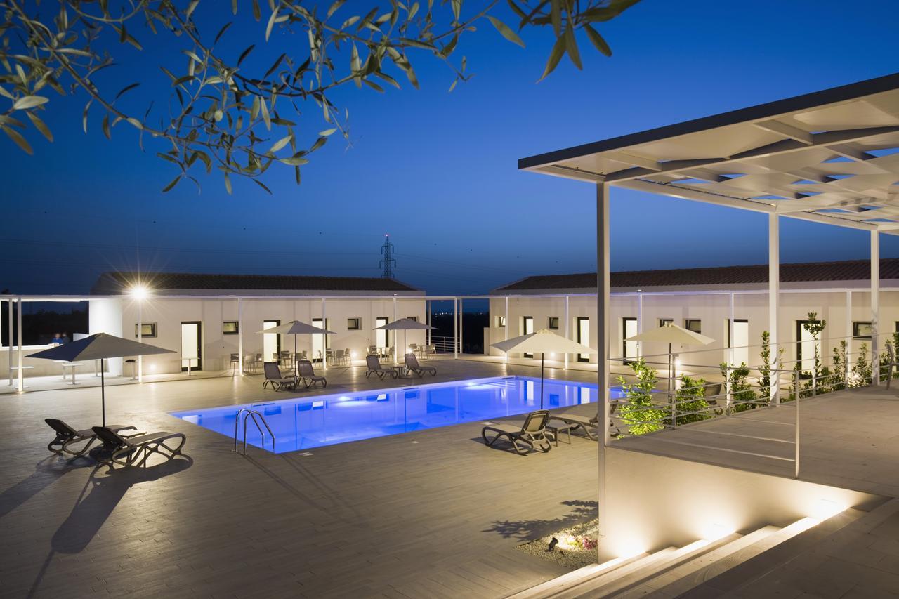 Southeast Hotel Chiaramonte Gulfi Bagian luar foto